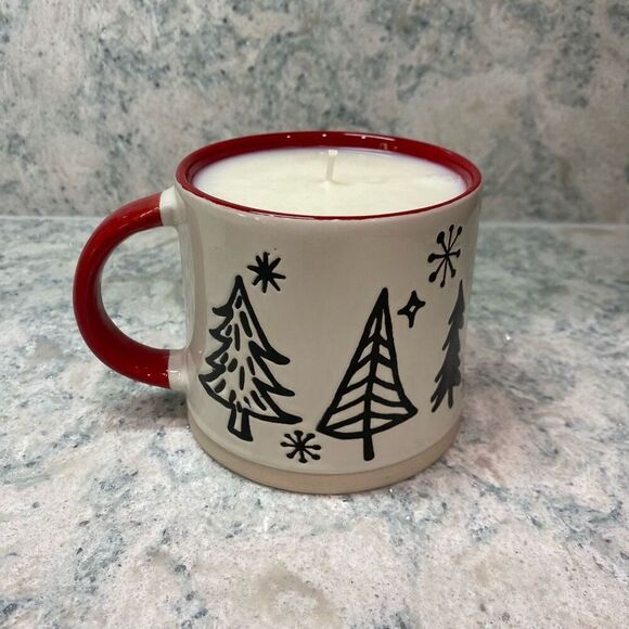 Christmas Tree Scented Candle - Picture 1 of 7